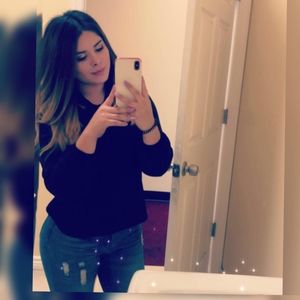 Meet your Posher, Kenia